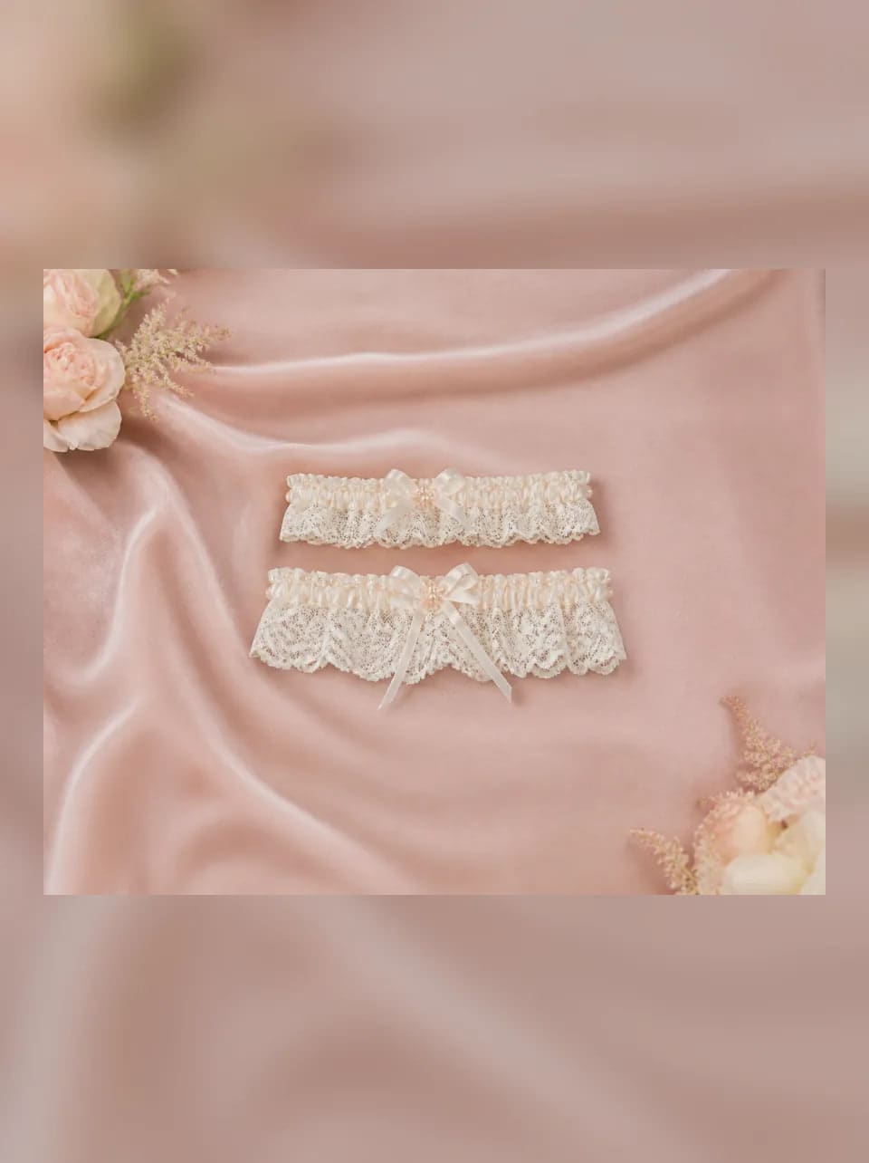 Simone Bridal Garter Set — complete product view showing its overall form and proportion in Ivory lace · S/M